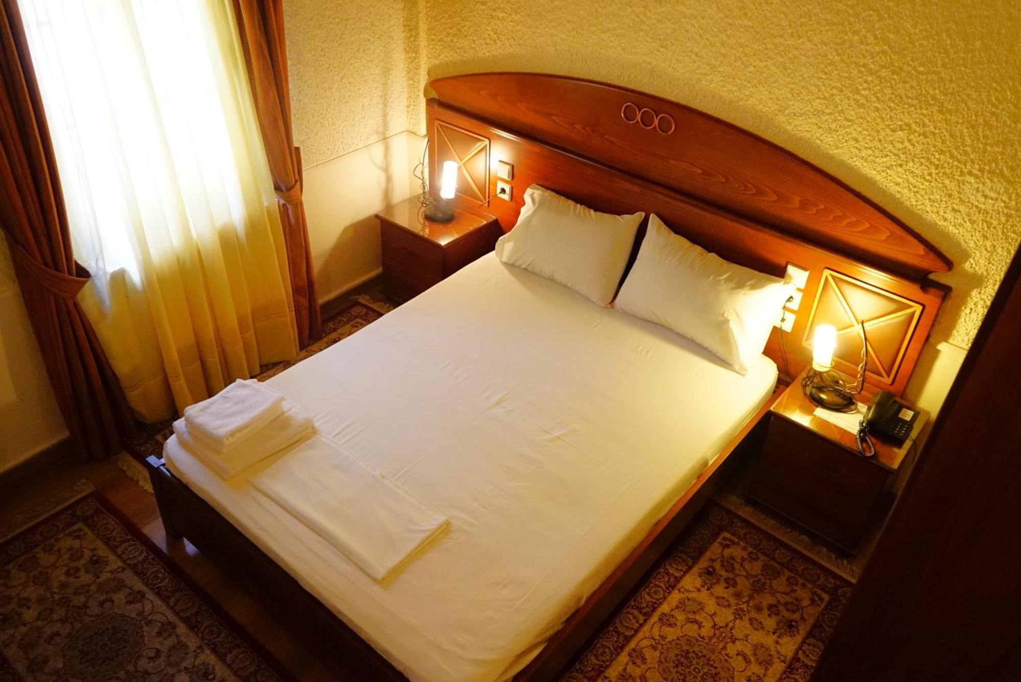 Chania Hotel Екстер'єр фото